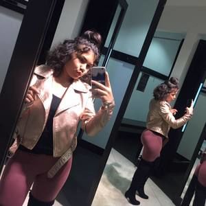 Meet your Posher, Sabrina